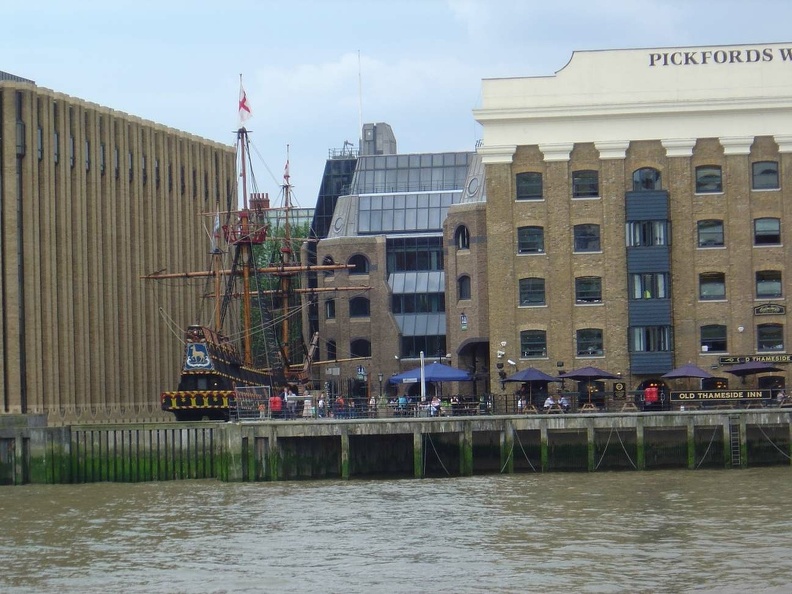 Thames - Pirate Ship